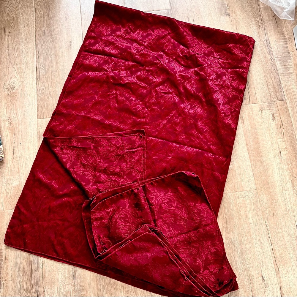 RECTANGLE TABLECLOTH TABLE COVER 82" x 56" & 10 PCs NAPKINS BURGUNDY TAFFETA Vtg